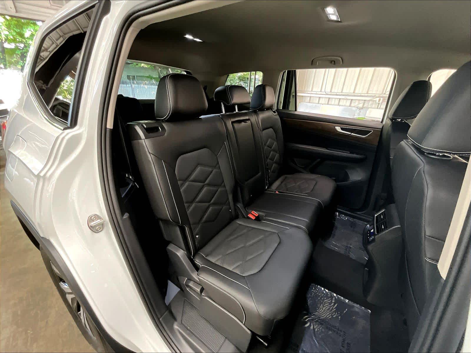 2026 Volkswagen Atlas SE - Photo 26