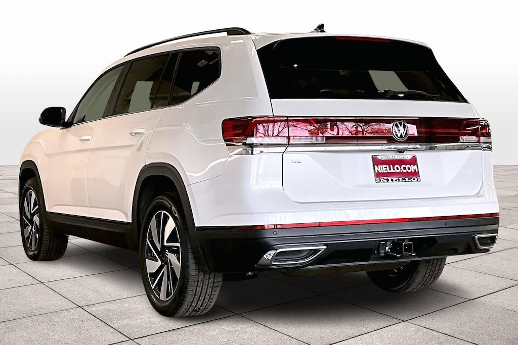 New 2026 Volkswagen Atlas SE W/ Tech FWD FWD