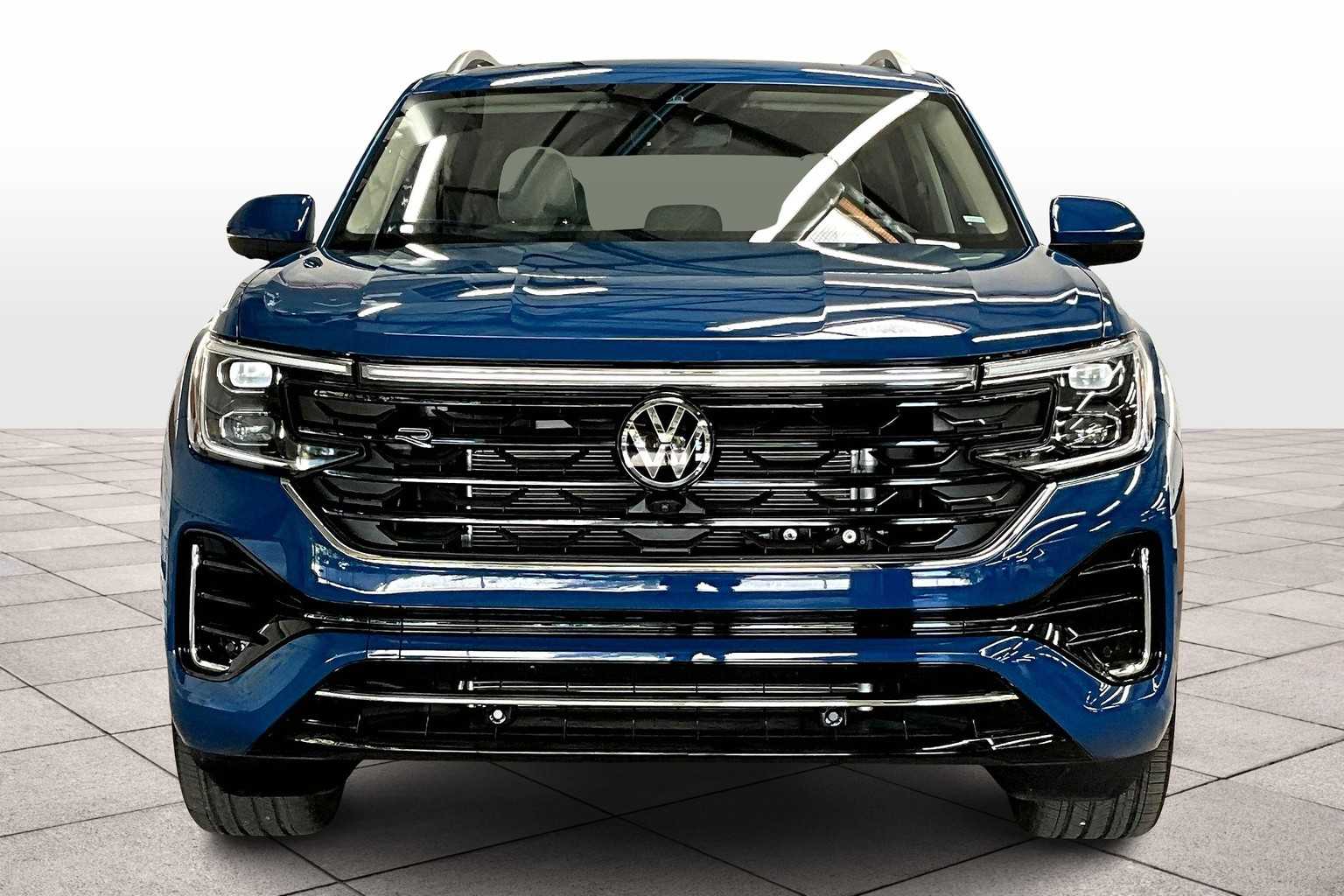 2025 Volkswagen Atlas SEL Premium R-Line photo 3