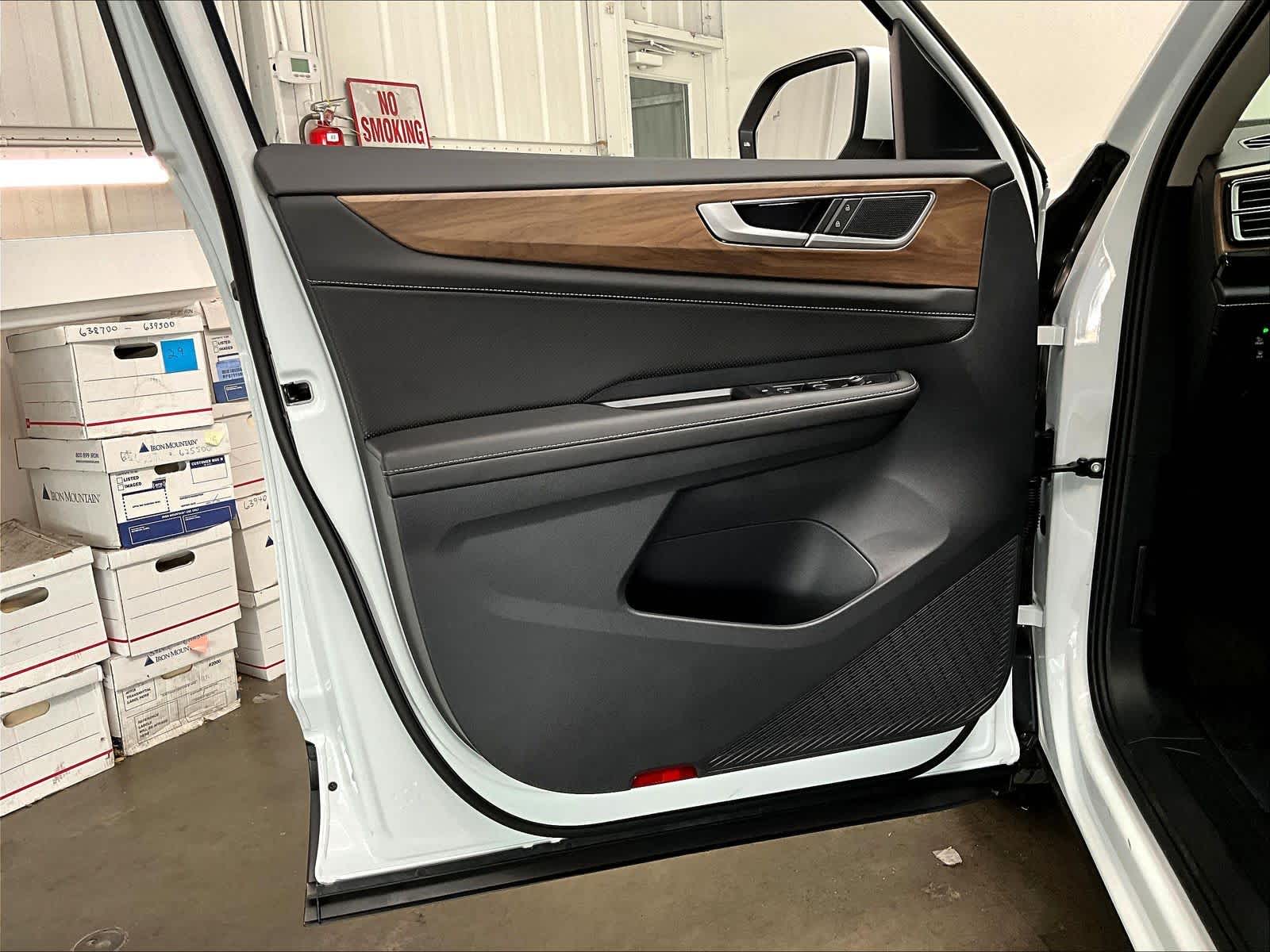 2026 Volkswagen Atlas SE - Photo 23