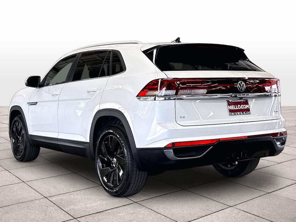 New 2026 Volkswagen Atlas Cross Sport 2.0T SE w/Technology 4MOTION