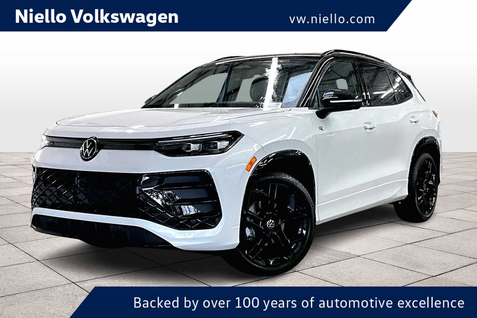 2026 Volkswagen Tiguan SE R-LINE BLACK's photo