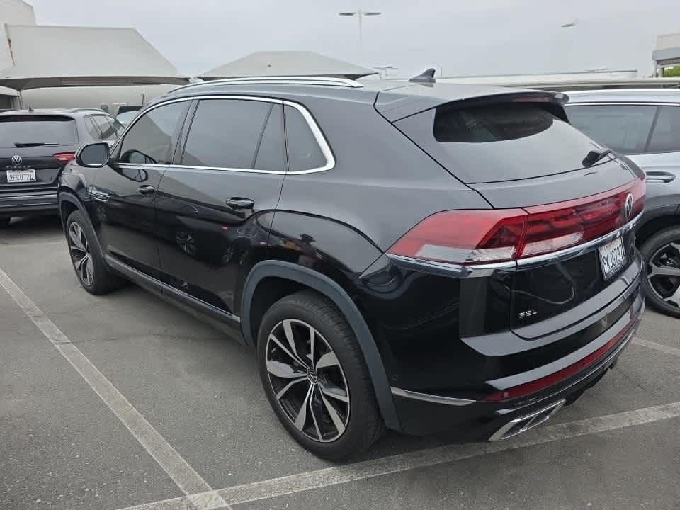 2024 Volkswagen Atlas Cross Sport 2.0T SEL Premium R-Line photo 5