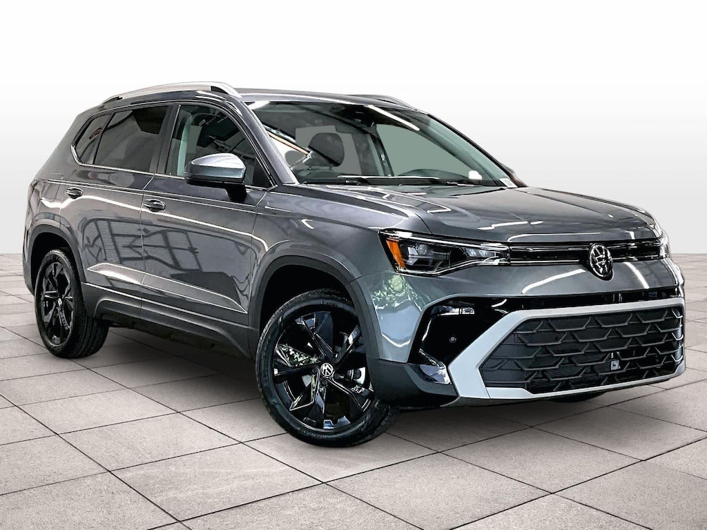 New 2026 Volkswagen Taos SE FWD