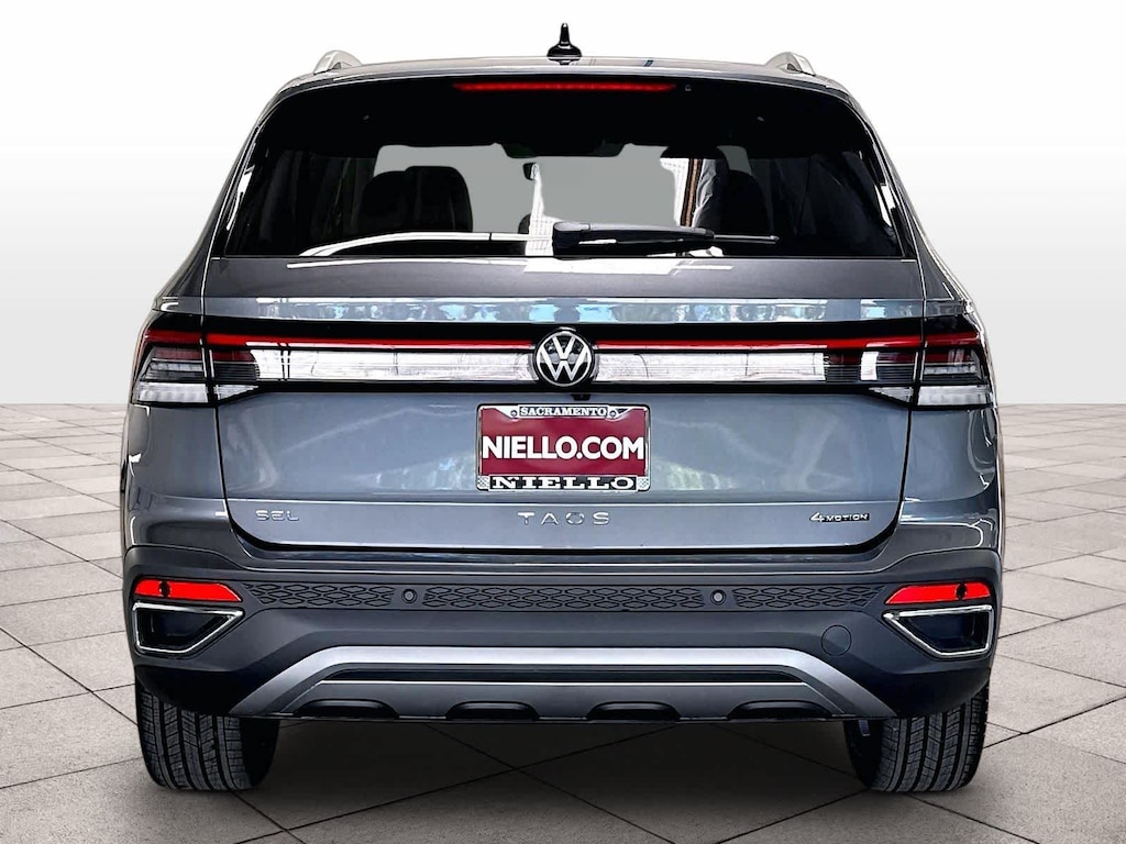 New 2026 Volkswagen Taos SEL 4MOTION