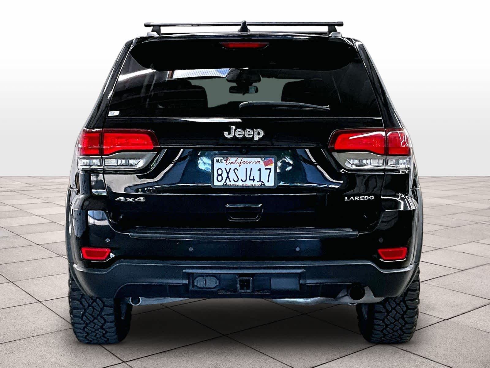 2021 Jeep Grand Cherokee Laredo E photo 4
