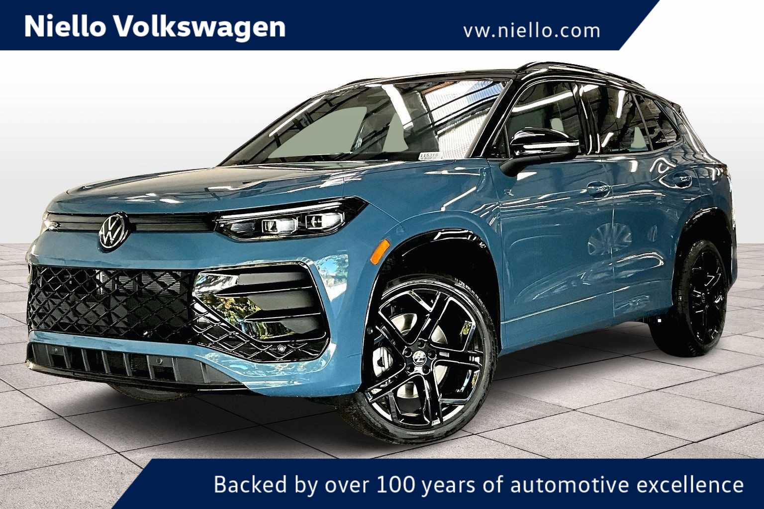 2026 Volkswagen Tiguan SE R-LINE BLACK's photo