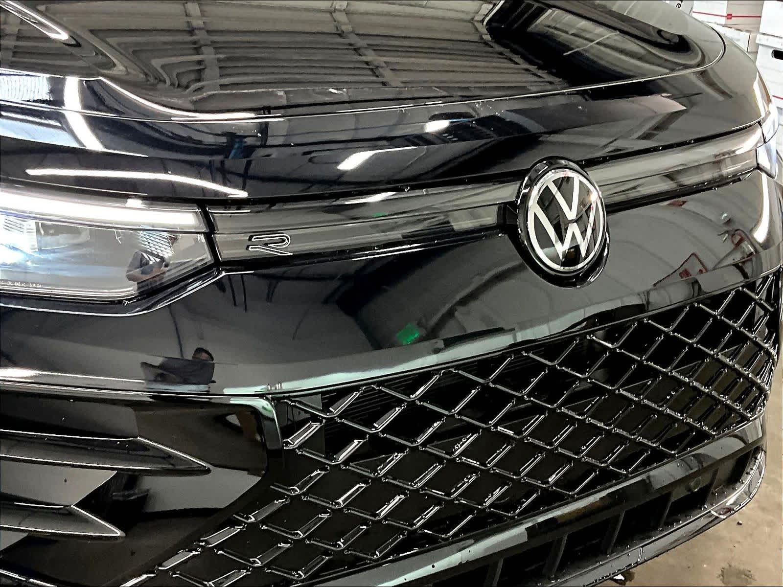 2026 Volkswagen Tiguan SE R-LINE BLACK - Photo 34