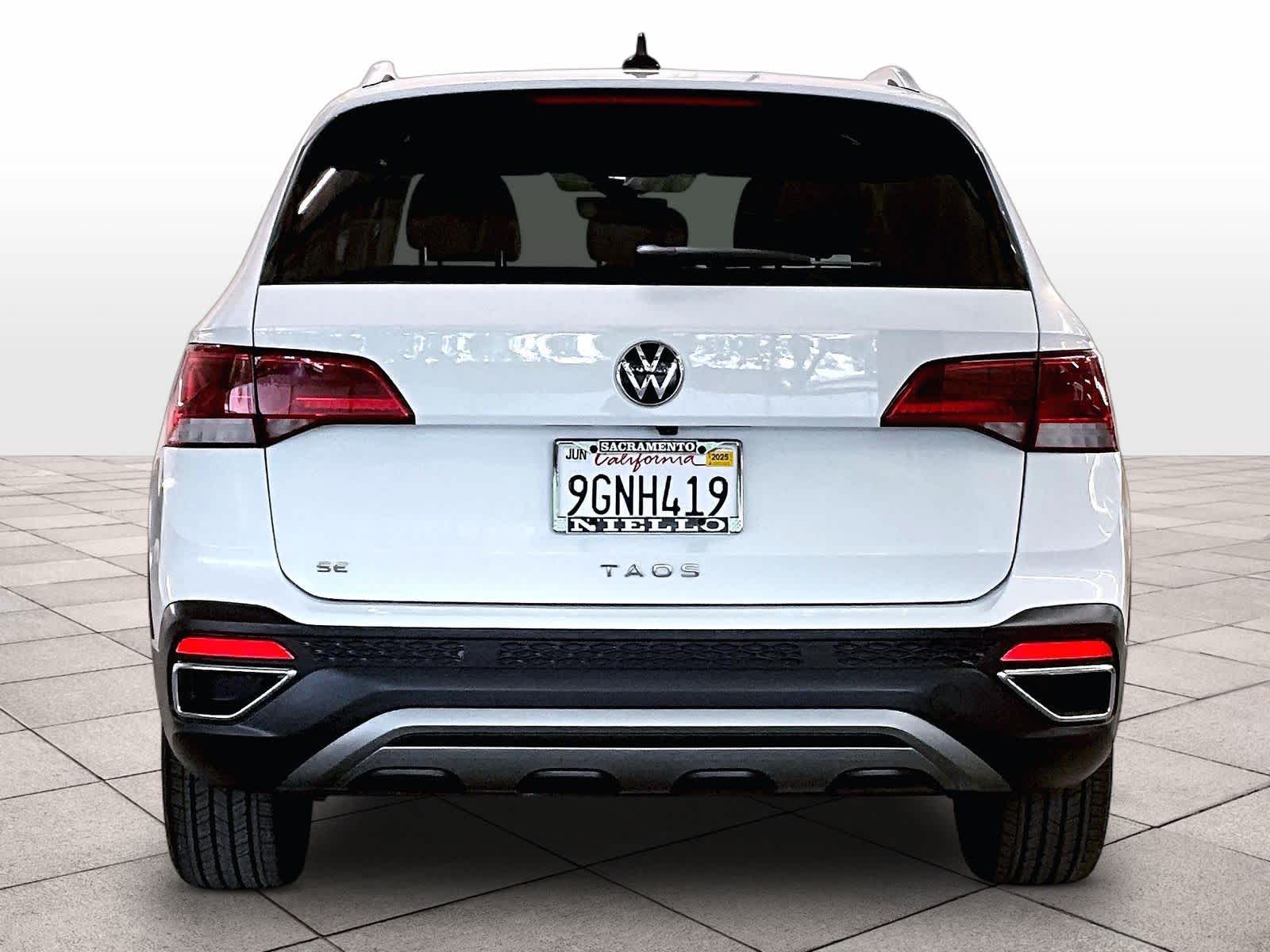 2023 Volkswagen Taos SE photo 4