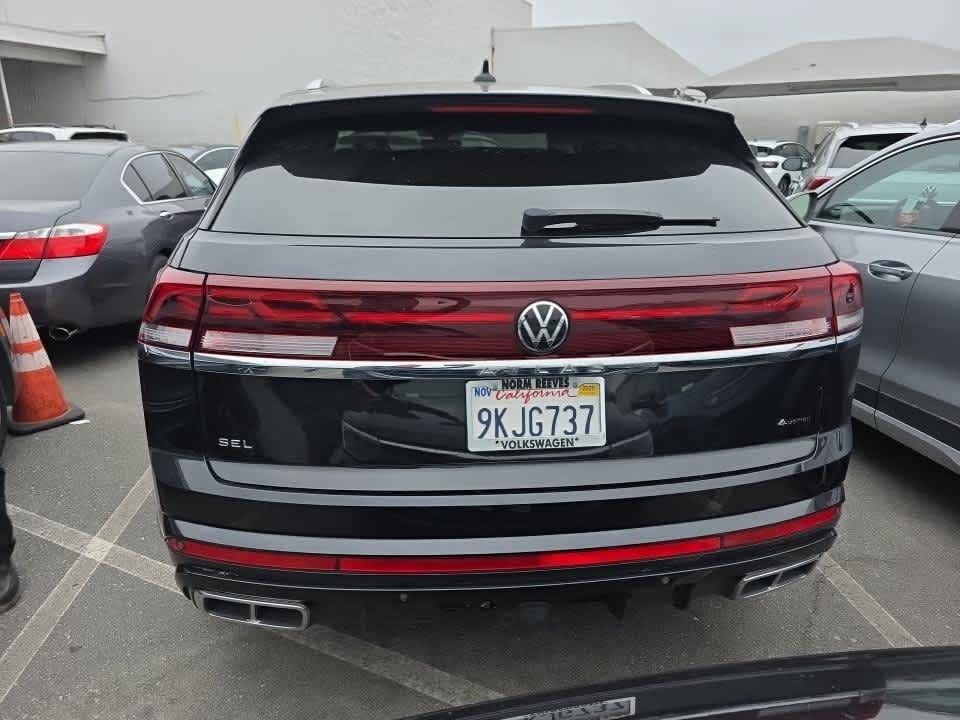 2024 Volkswagen Atlas Cross Sport 2.0T SEL Premium R-Line photo 4