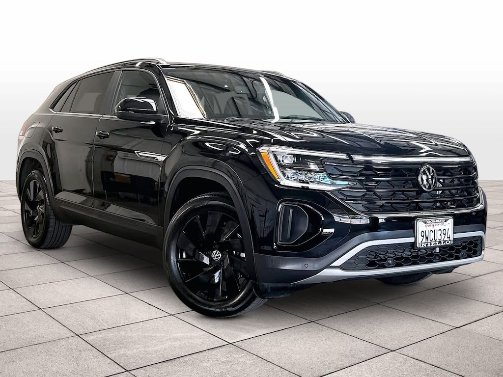 Used 2026 Volkswagen Atlas Cross Sport 2.0T SE w/Technology 4MOTION