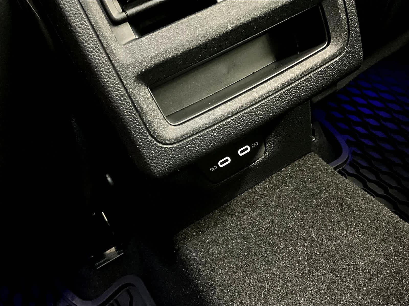 2025 Volkswagen Golf GTI SE - Photo 22