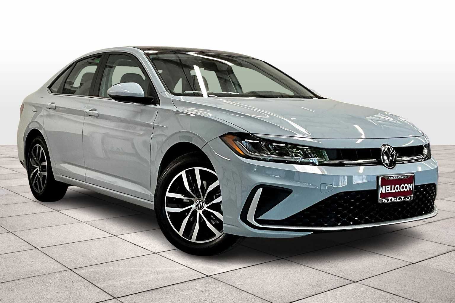 2025 Volkswagen Jetta 1.5T SE photo 2