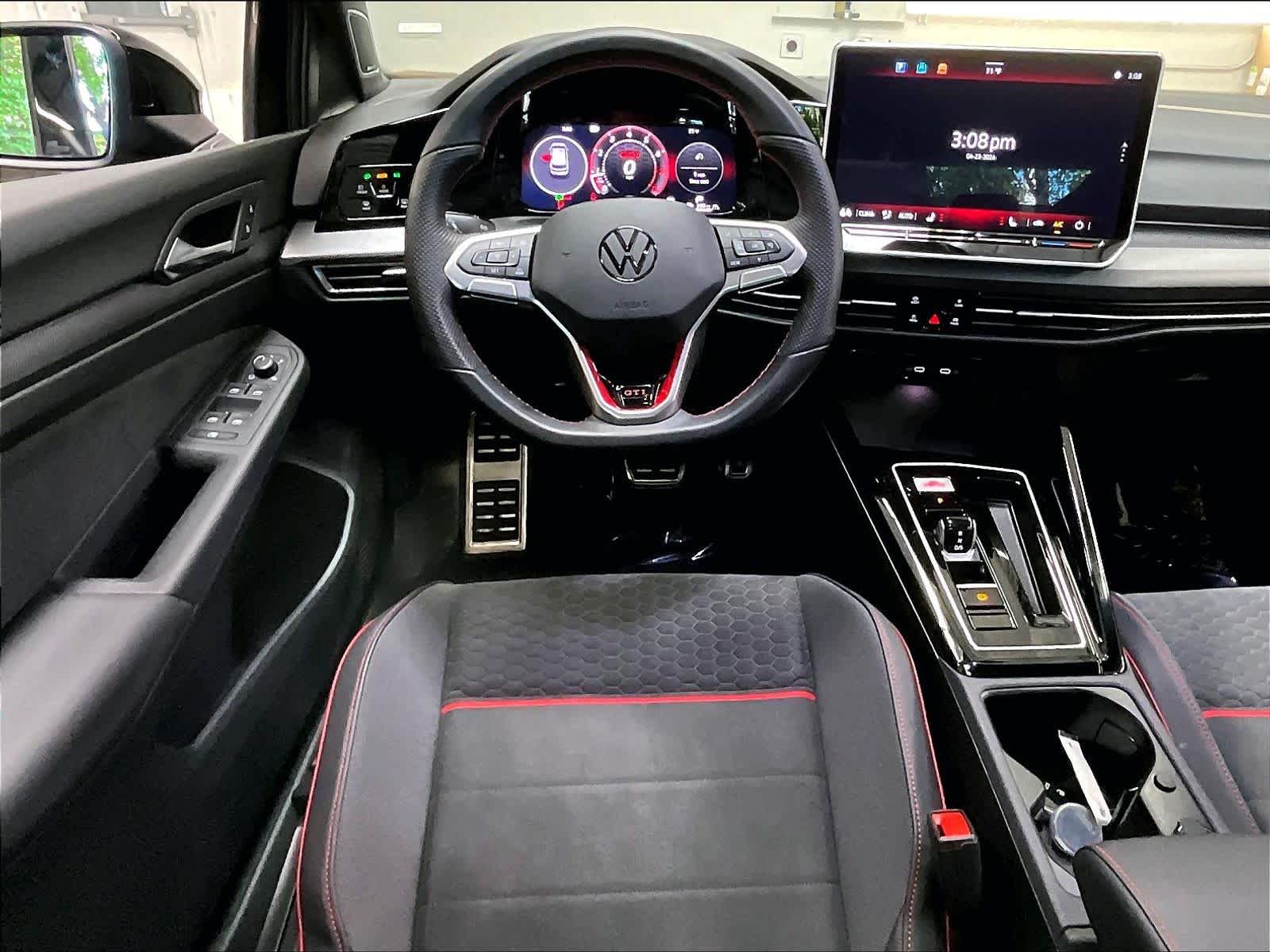 2025 Volkswagen Golf GTI SE photo 5