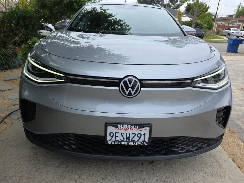 2023 Volkswagen ID.4 Pro S Plus photo 2