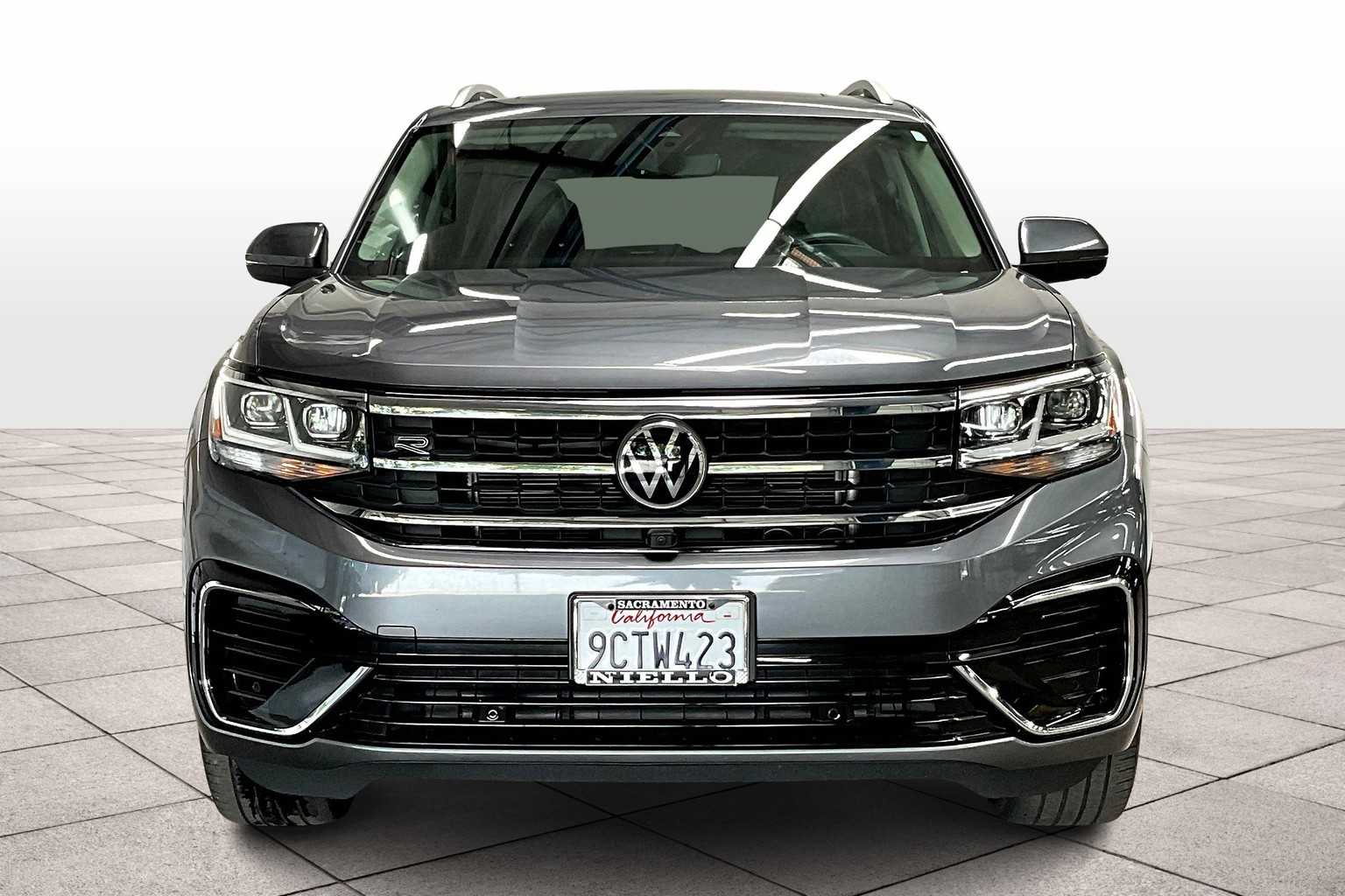 2022 Volkswagen Atlas V6 SEL Premium R-Line photo 2