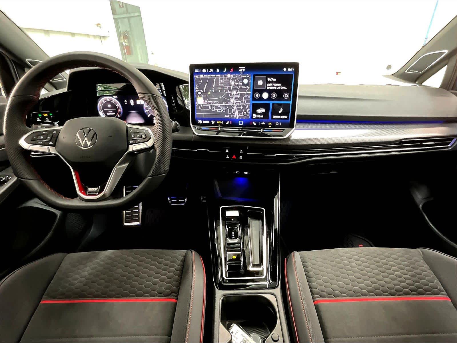 2025 Volkswagen Golf GTI SE - Photo 7