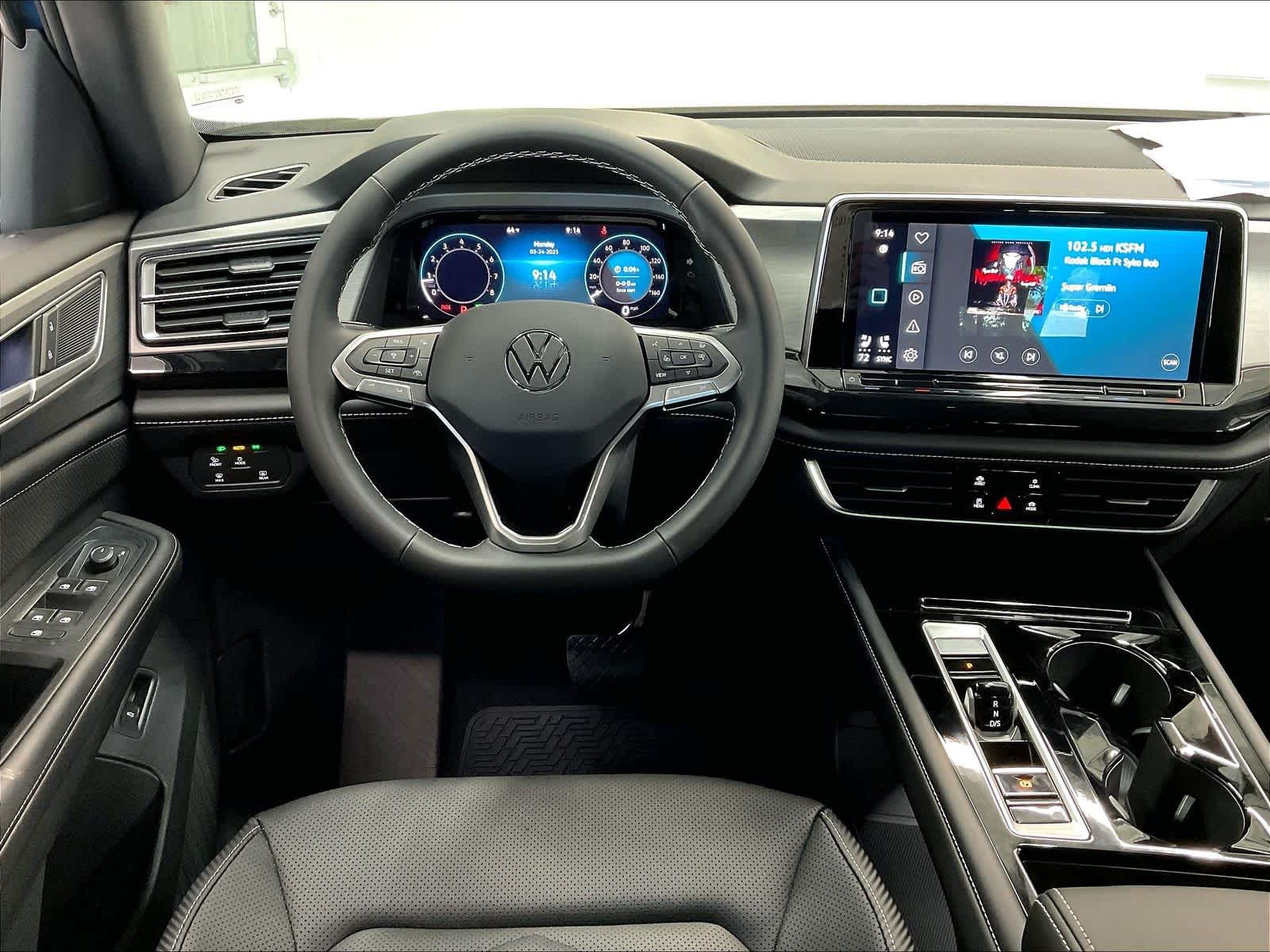 2025 Volkswagen Atlas Cross Sport SE w/Tech - Photo 15