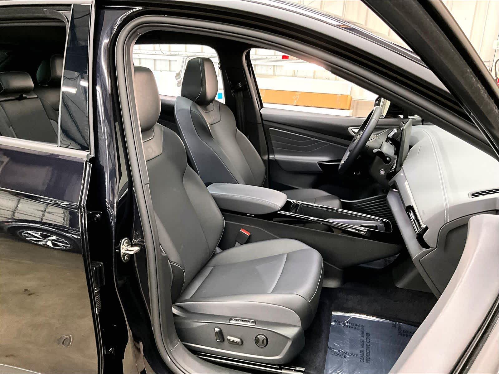 2024 Volkswagen ID.4 S photo 3