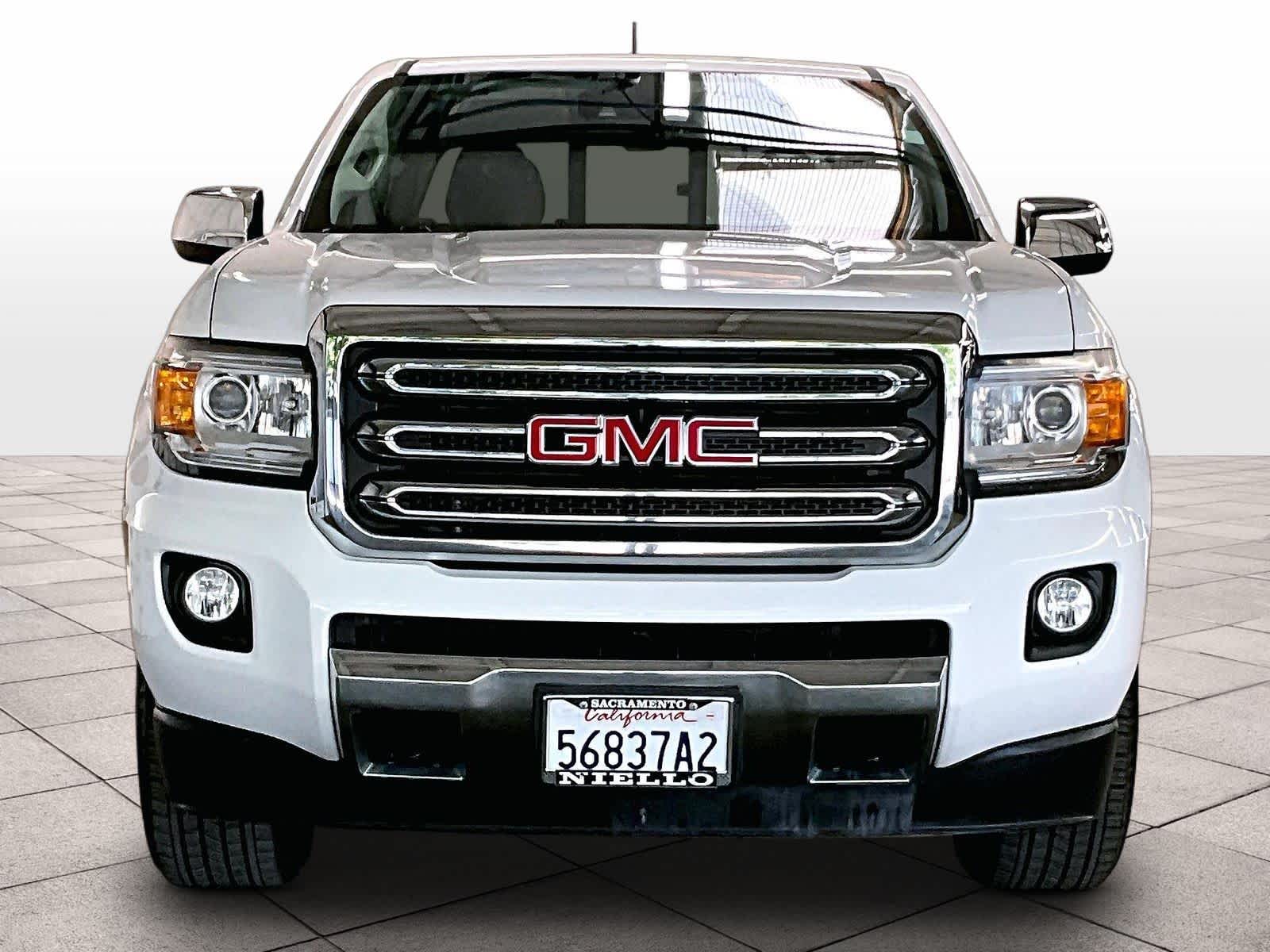 2016 GMC Canyon 4WD SLT Crew Cab 128.3 photo 2