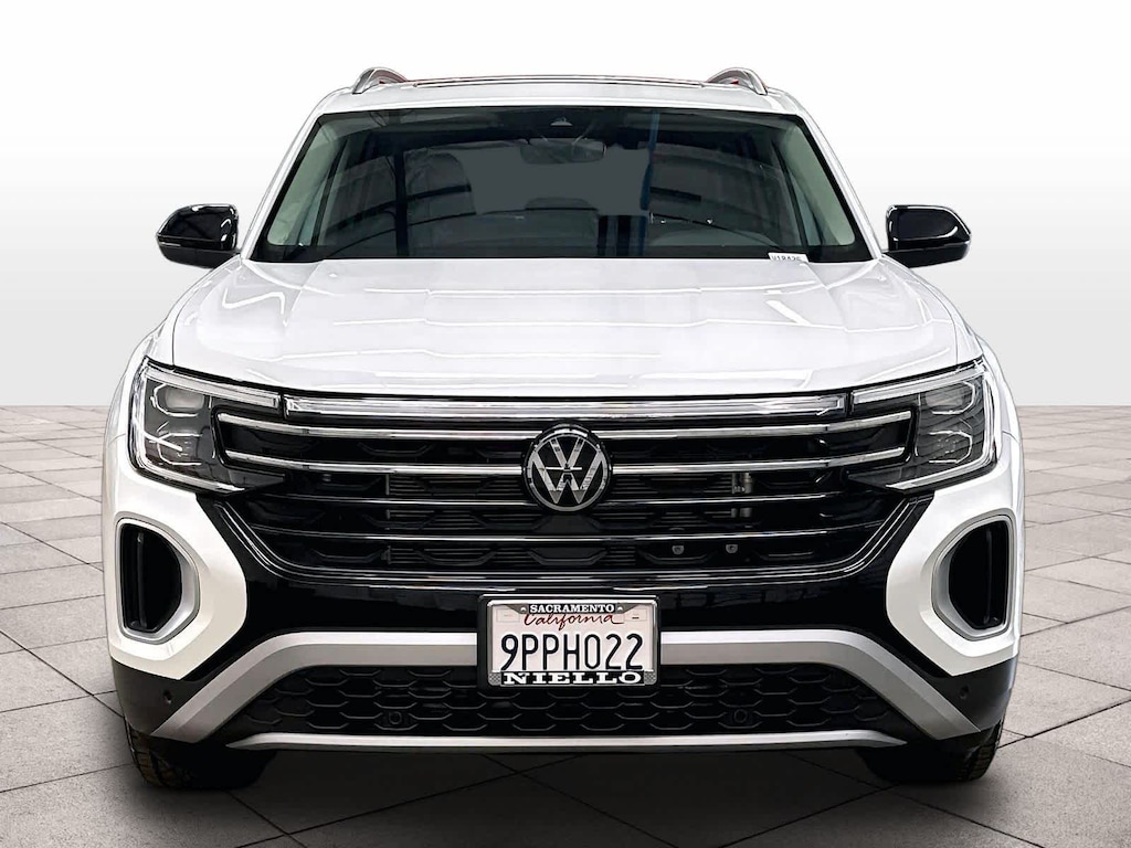 Used 2024 Volkswagen Atlas 2.0T Peak Edition SE w/Technology 4MOTION