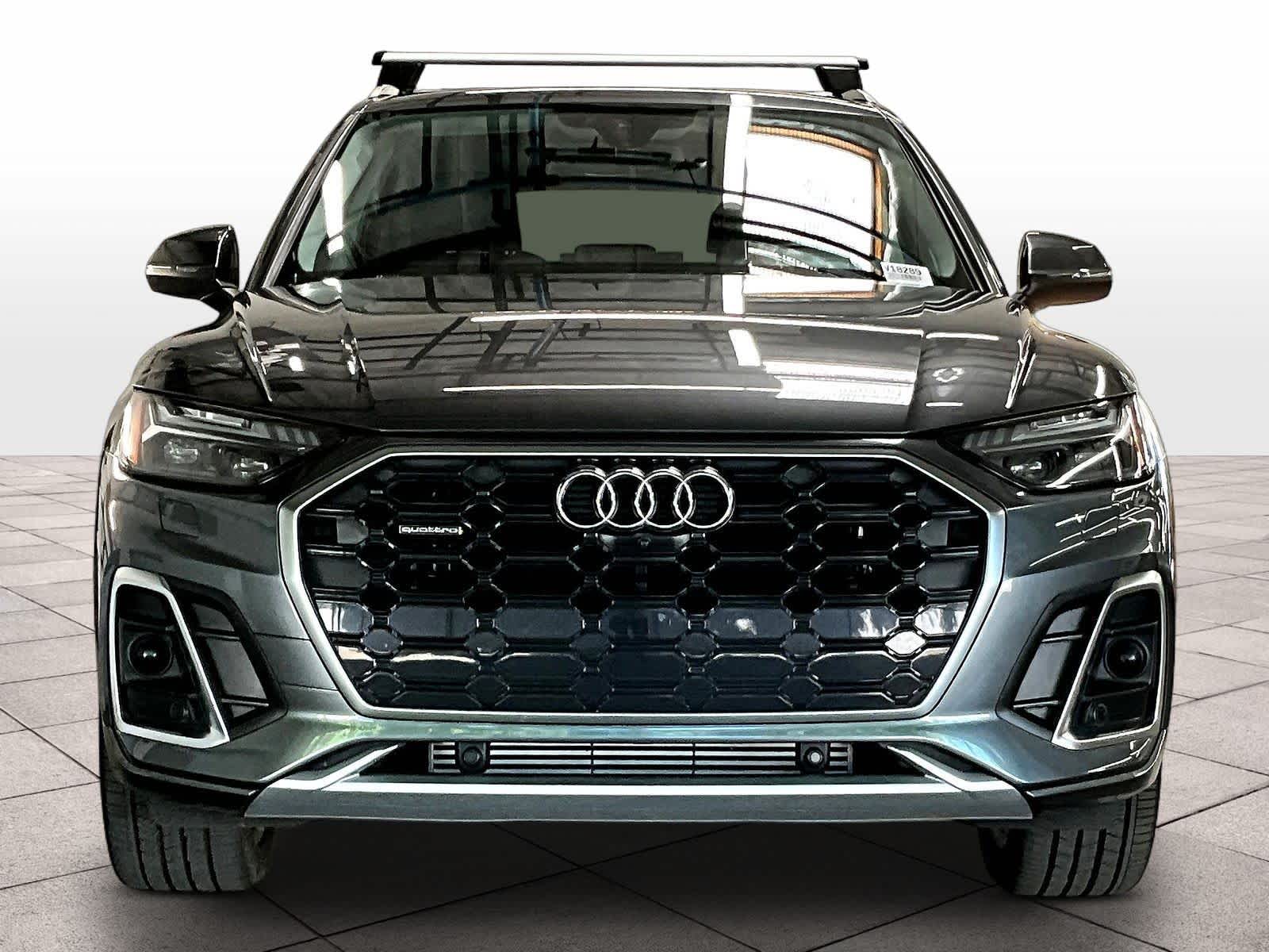 2023 Audi Q5 S Line Prestige photo 2