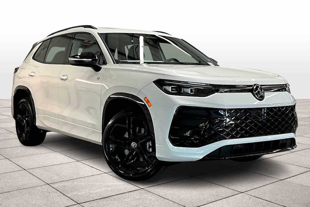 New 2025 Volkswagen Tiguan SE R-Line AWD 2.0T 4MOTION