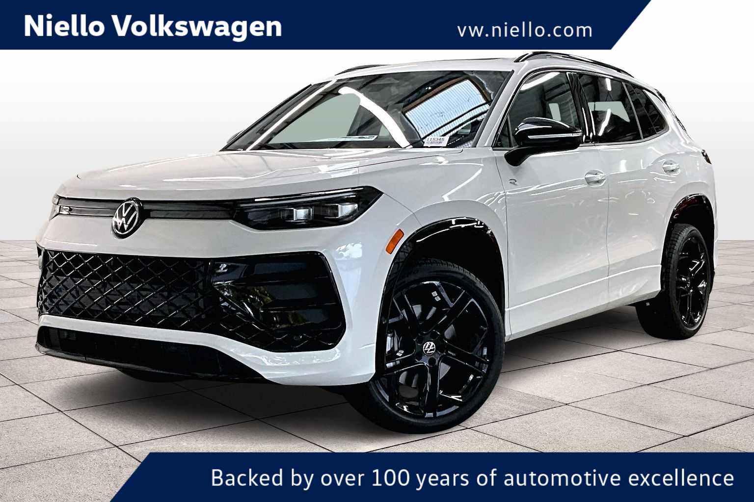 2026 Volkswagen Tiguan SE R-LINE BLACK's photo