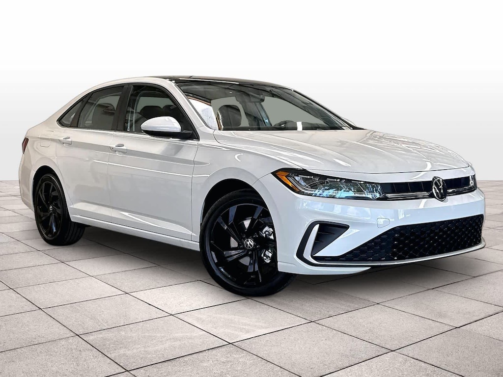 New 2026 Volkswagen Jetta SE Auto