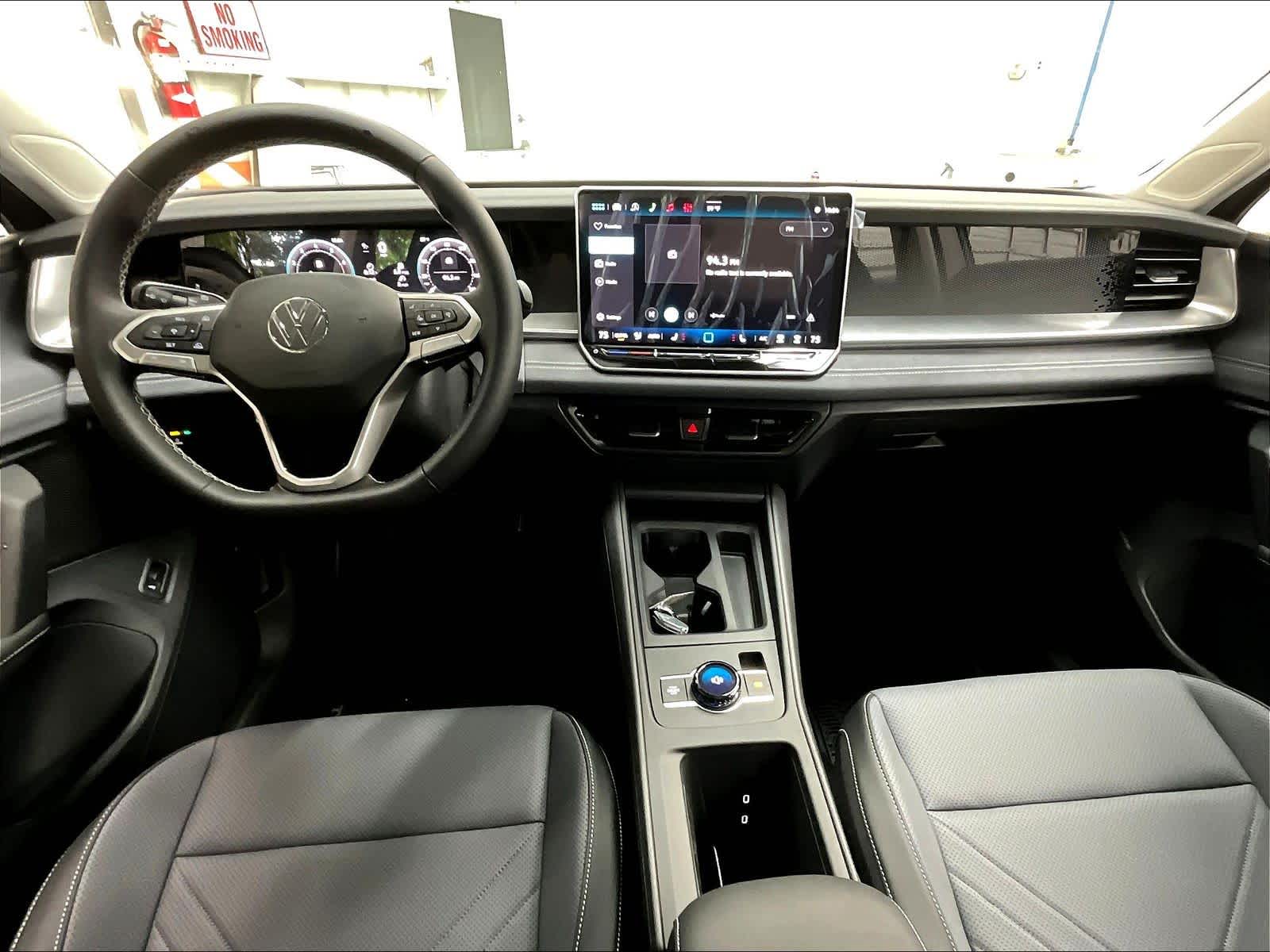 2026 Volkswagen Tiguan SE - Photo 7