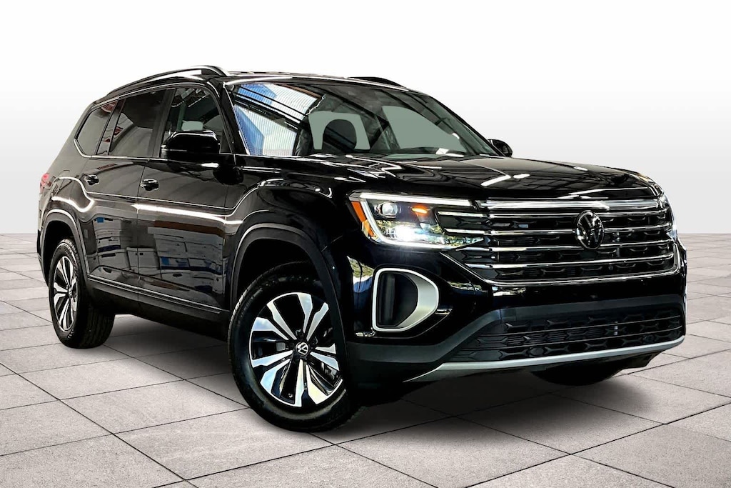 Certified 2025 Volkswagen Atlas 2.0T SE