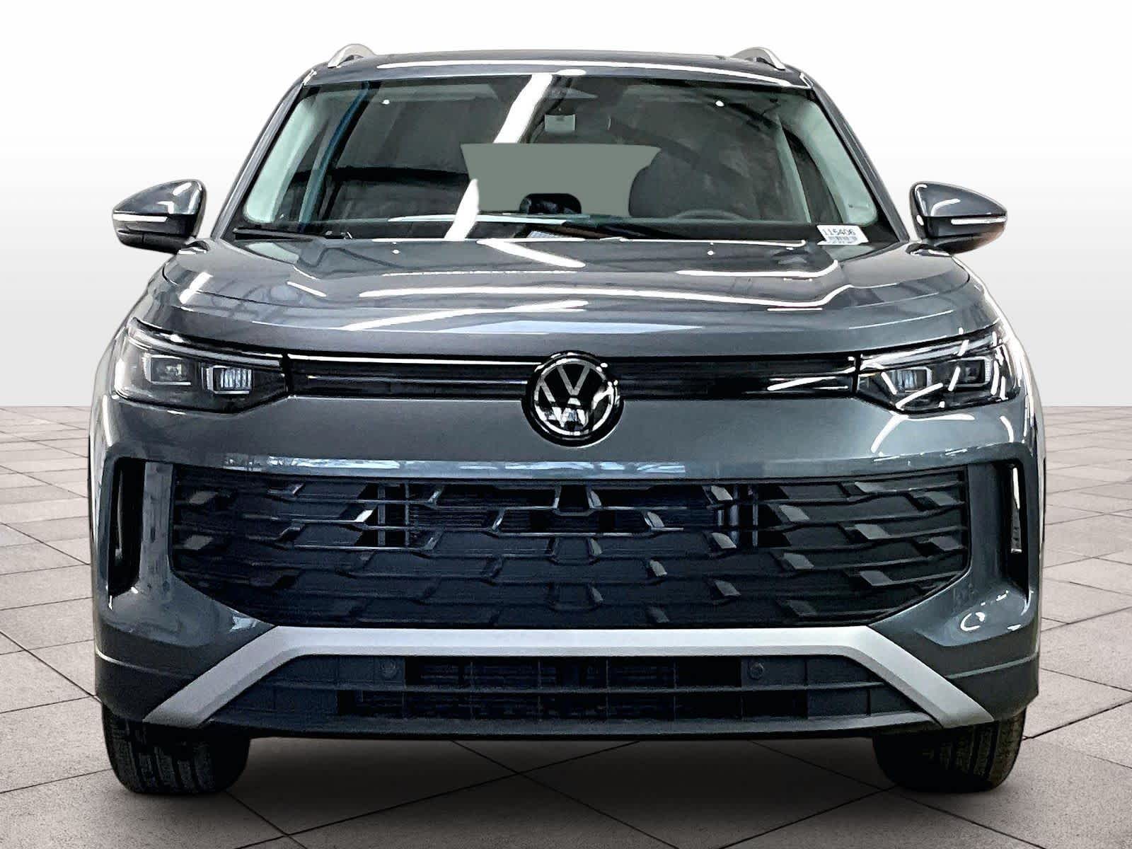 2026 Volkswagen Tiguan SE - Photo 5