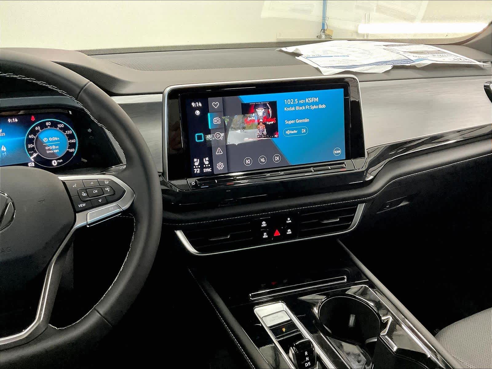 2025 Volkswagen Atlas Cross Sport SE w/Tech - Photo 9