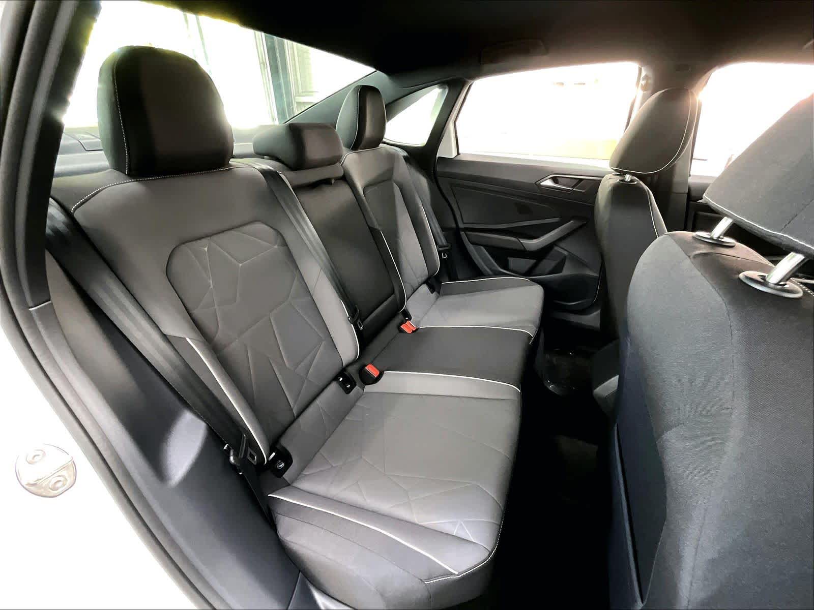 2026 Volkswagen Jetta Sport - Photo 24