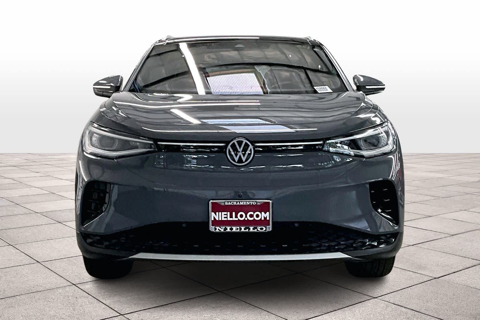 2023 Volkswagen ID.4 Pro Plus photo 2