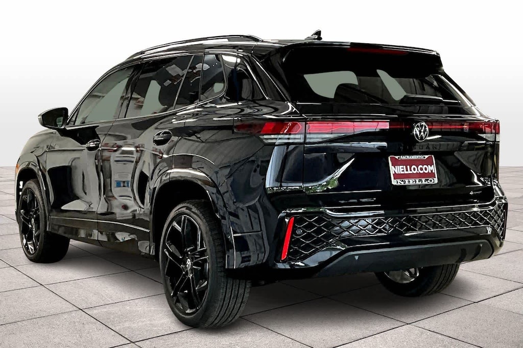 New 2026 Volkswagen Tiguan SE R-Line AWD 2.0T 4MOTION