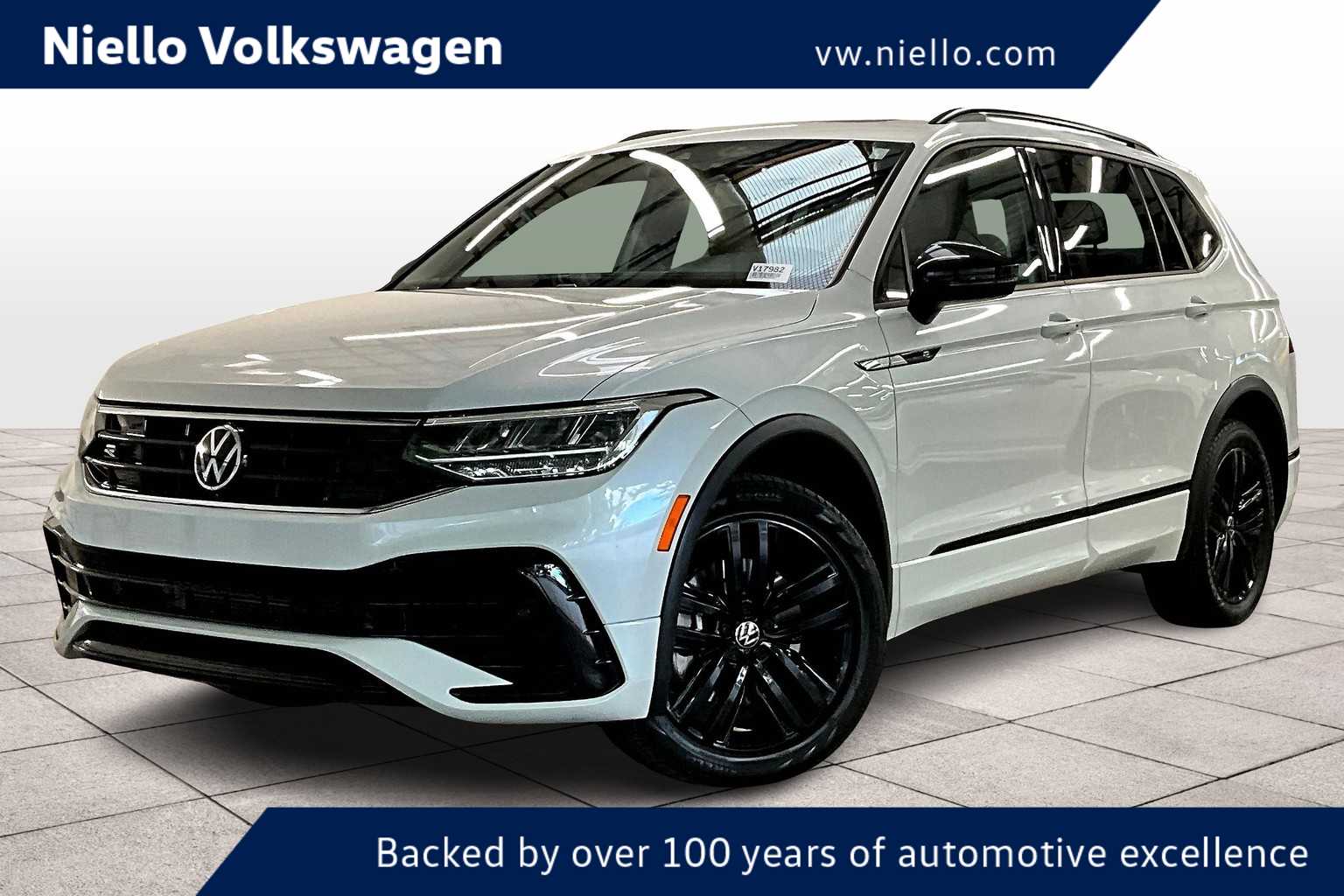 2022 Volkswagen Tiguan SE R-LINE BLACK