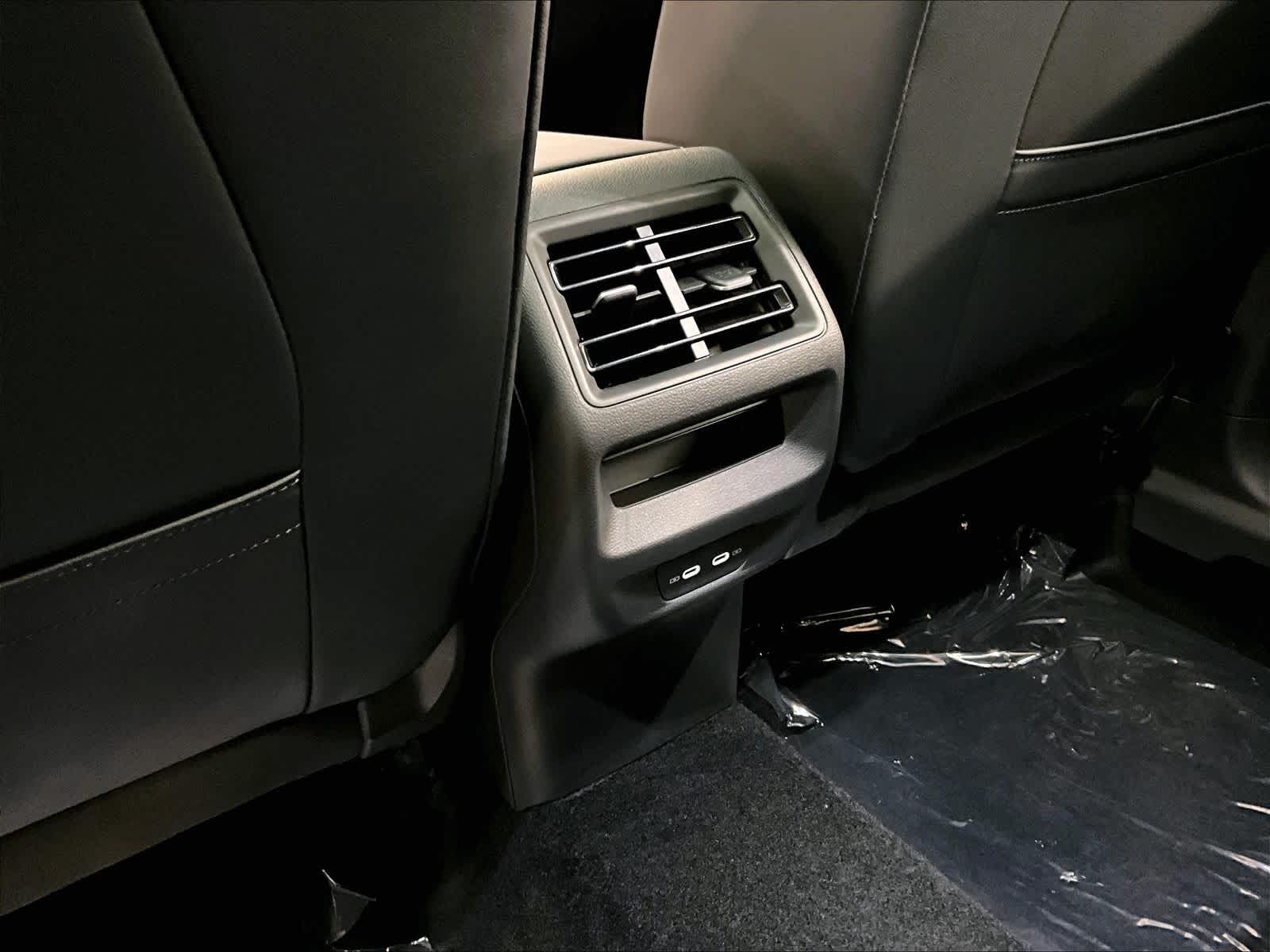 2026 Volkswagen Tiguan SE R-LINE BLACK - Photo 16