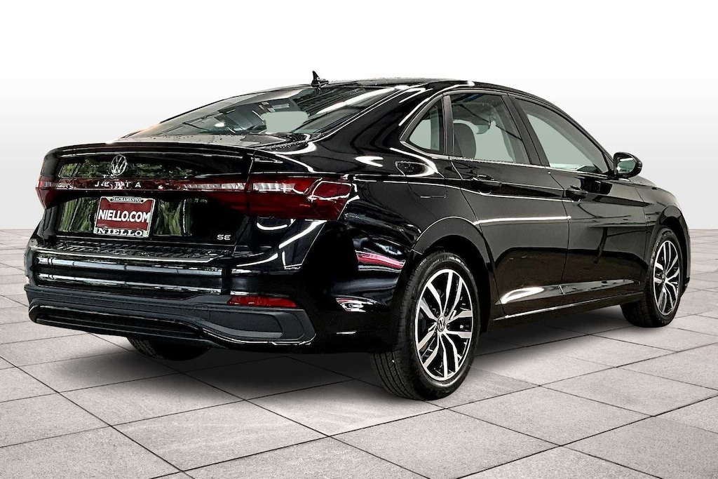 New 2026 Volkswagen Jetta SE FWD Auto
