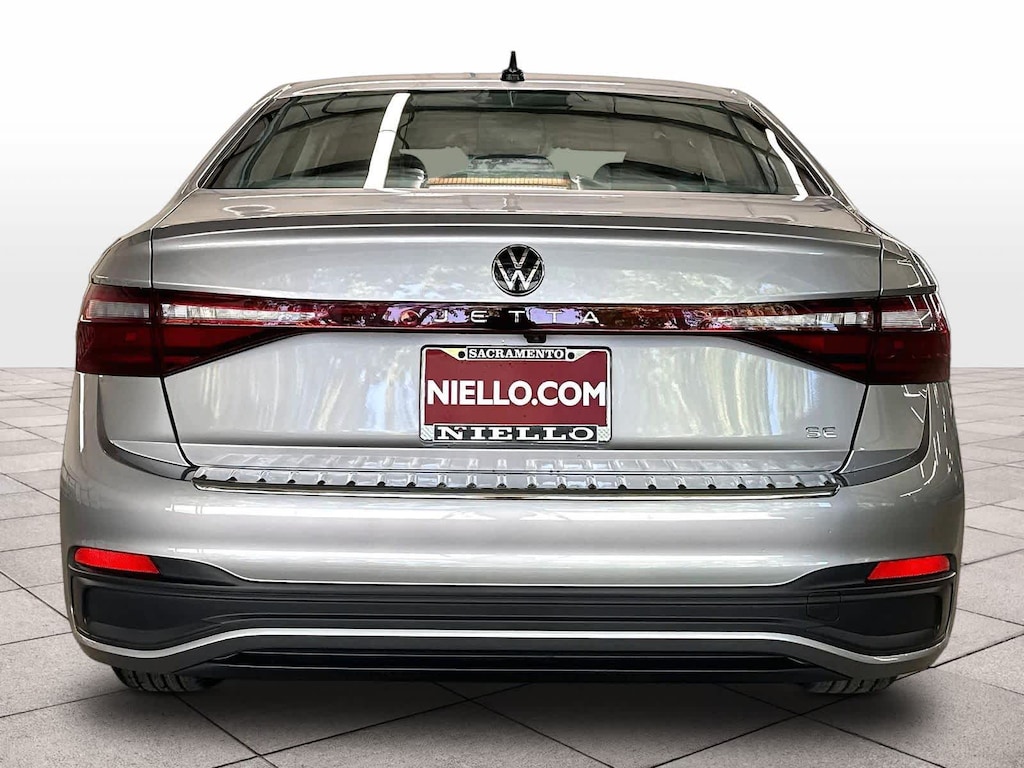 New 2026 Volkswagen Jetta SE Auto