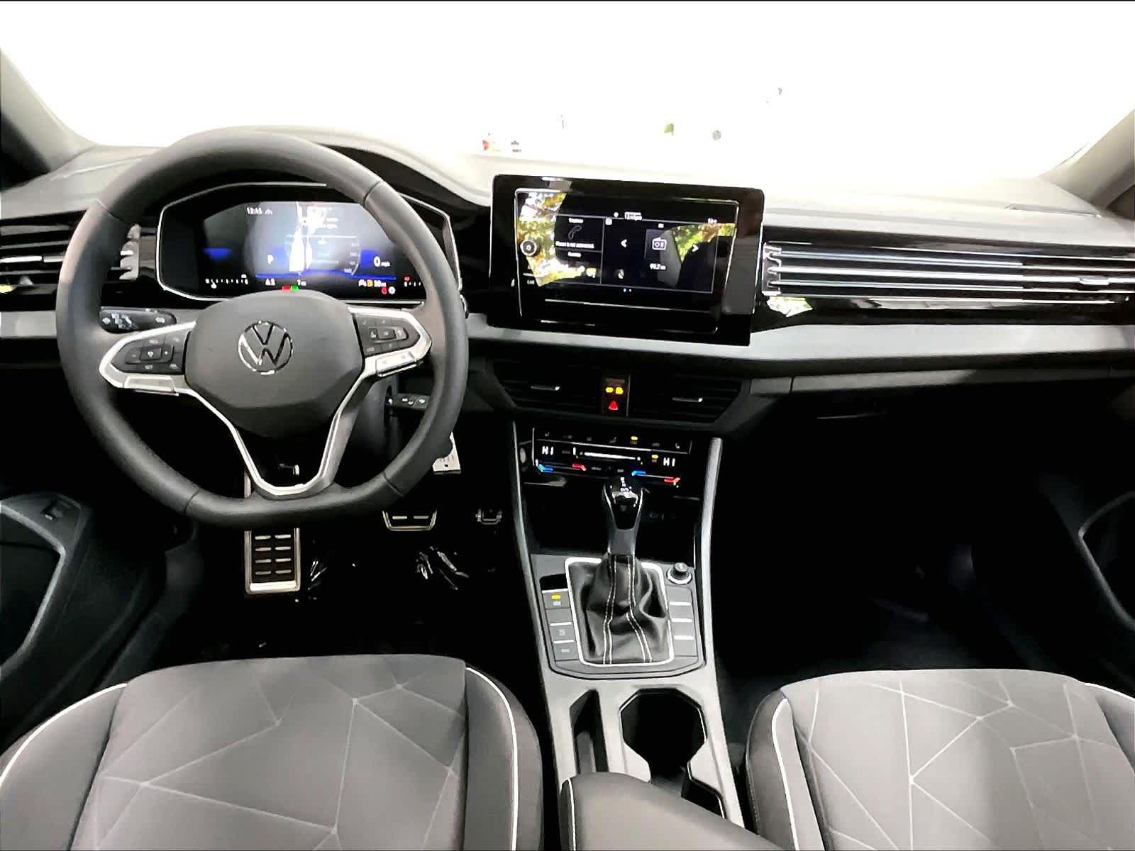 2026 Volkswagen Jetta Sport - Photo 7