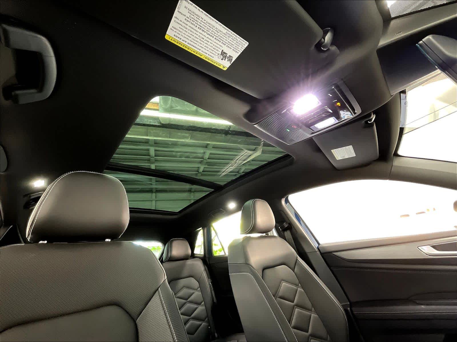 2025 Volkswagen Atlas Cross Sport SE w/Tech - Photo 29