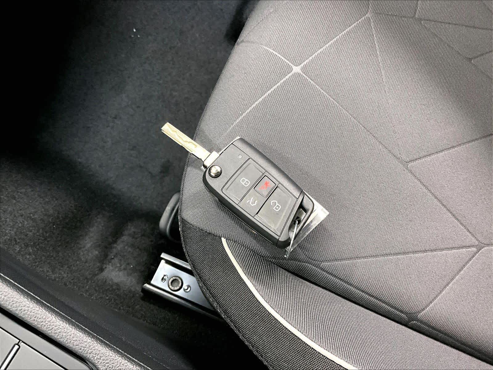 2026 Volkswagen Jetta Sport - Photo 30