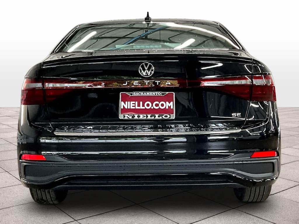 New 2026 Volkswagen Jetta SE Auto