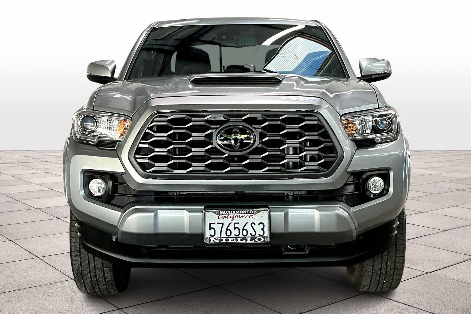 2023 Toyota Tacoma TRD Sport Double Cab V6 photo 3