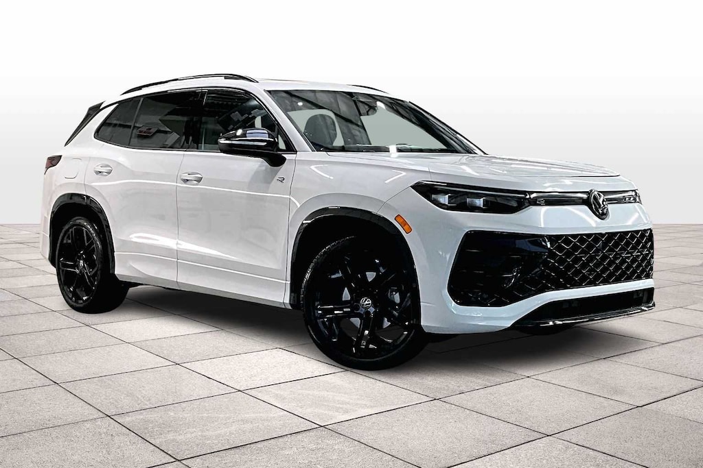 New 2026 Volkswagen Tiguan SE R-Line FWD 2.0T FWD