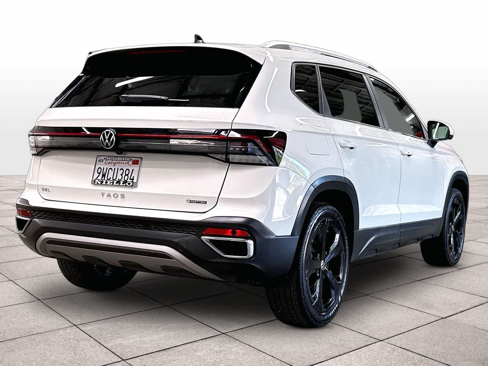 2025 Volkswagen Taos SEL photo 3