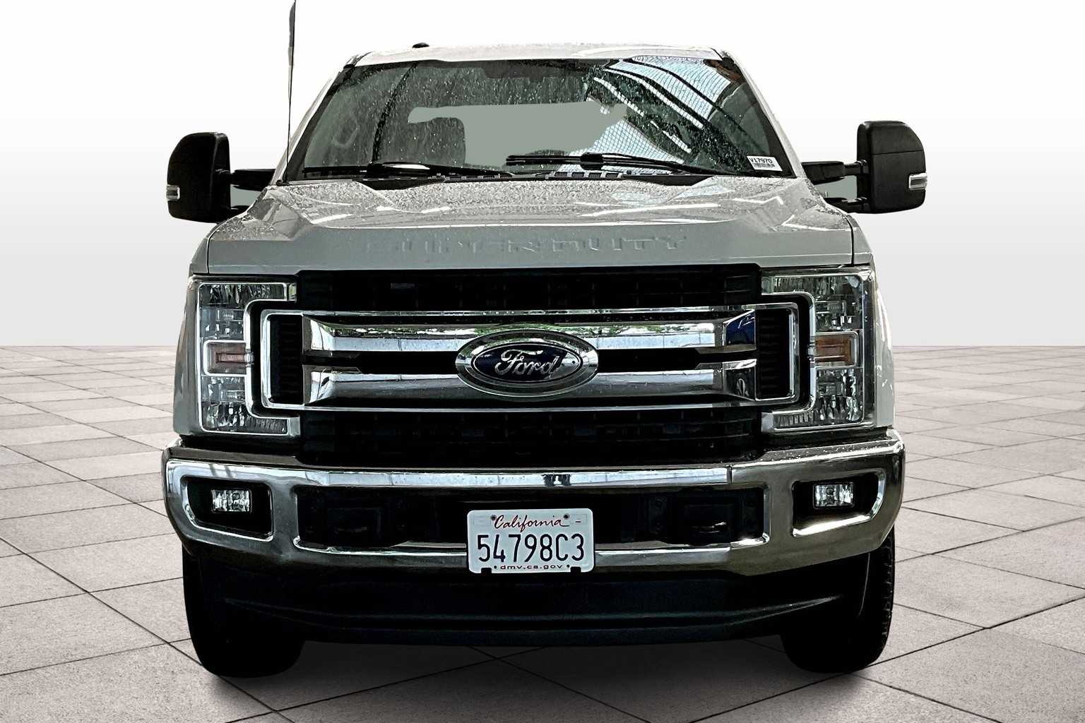 2019 Ford F-250 XLT photo 3