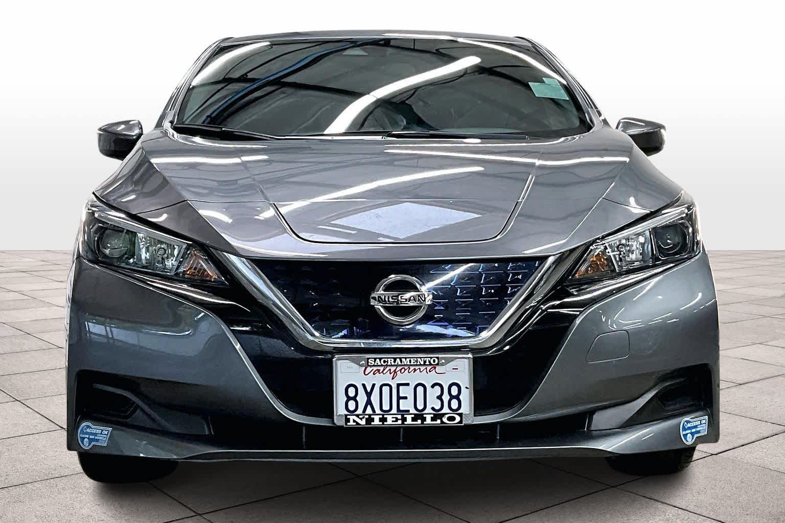 2021 Nissan Leaf S photo 2