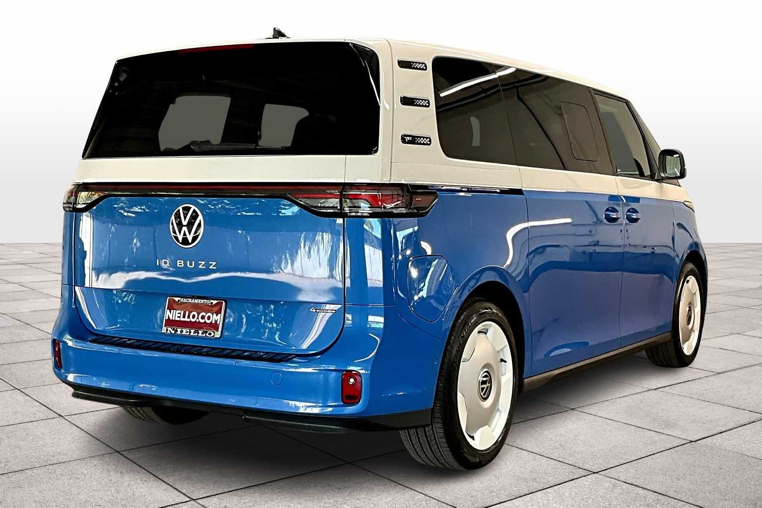 2025 Volkswagen ID. Buzz photo 4